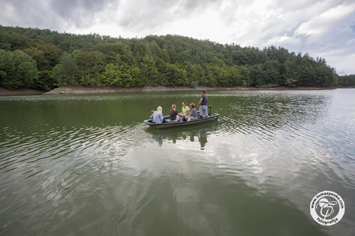 Jezero čoln